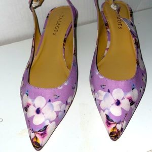 NWOT TALBOTS FLORAL SHOES